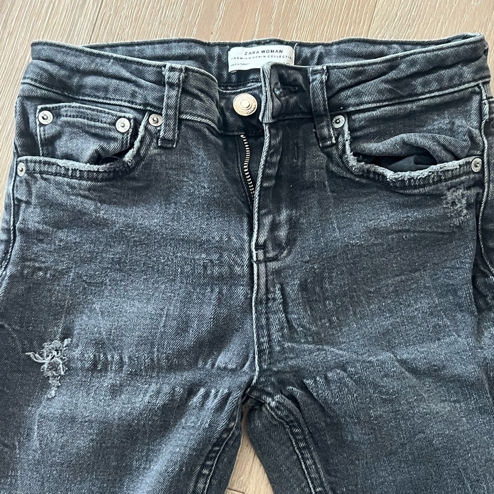 Zara Ripped Black / washed grey Jeans